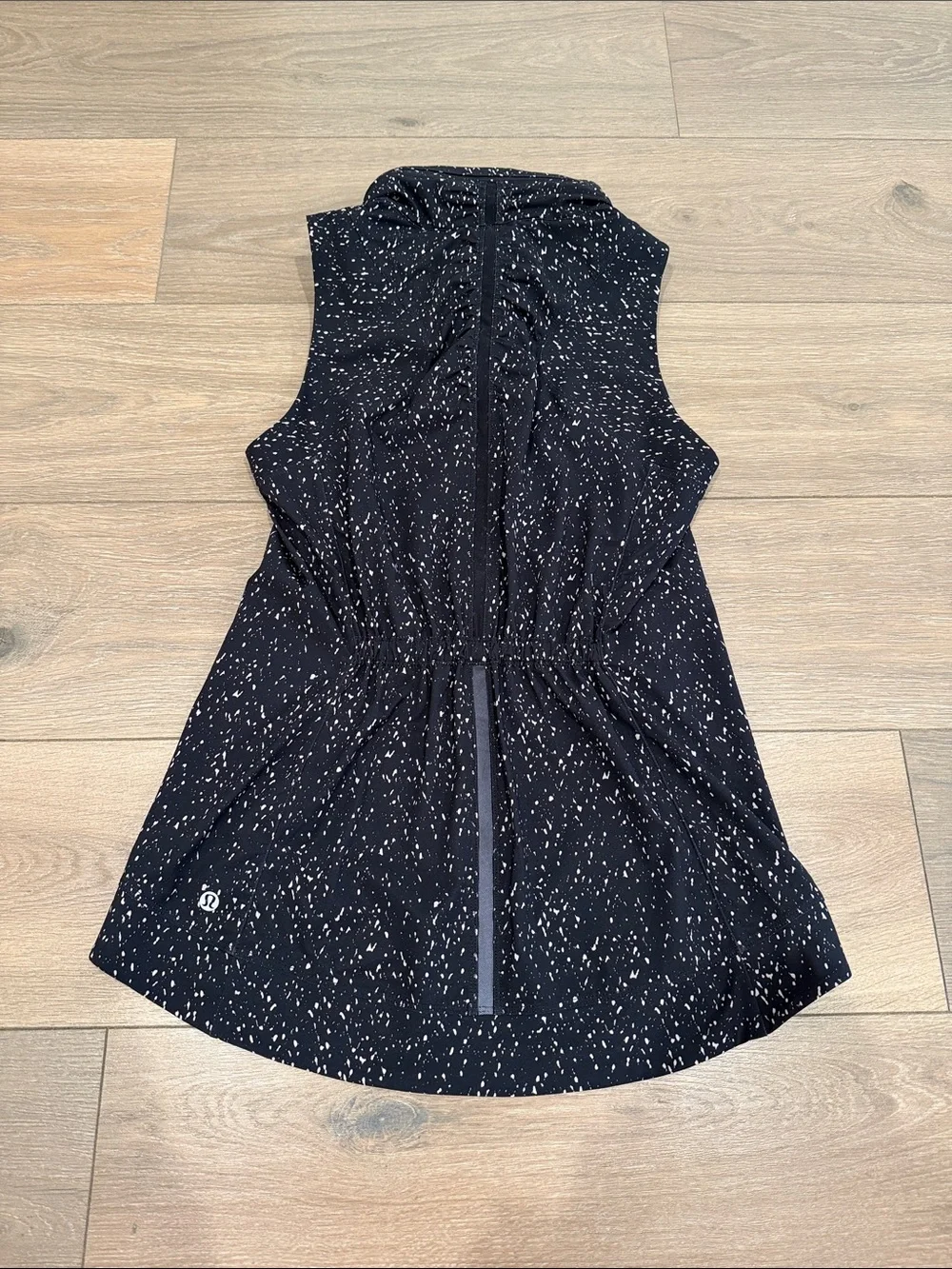 LULULEMON Butterfly Texture Mink Berry Black Go The Distance Vest Running Size 6